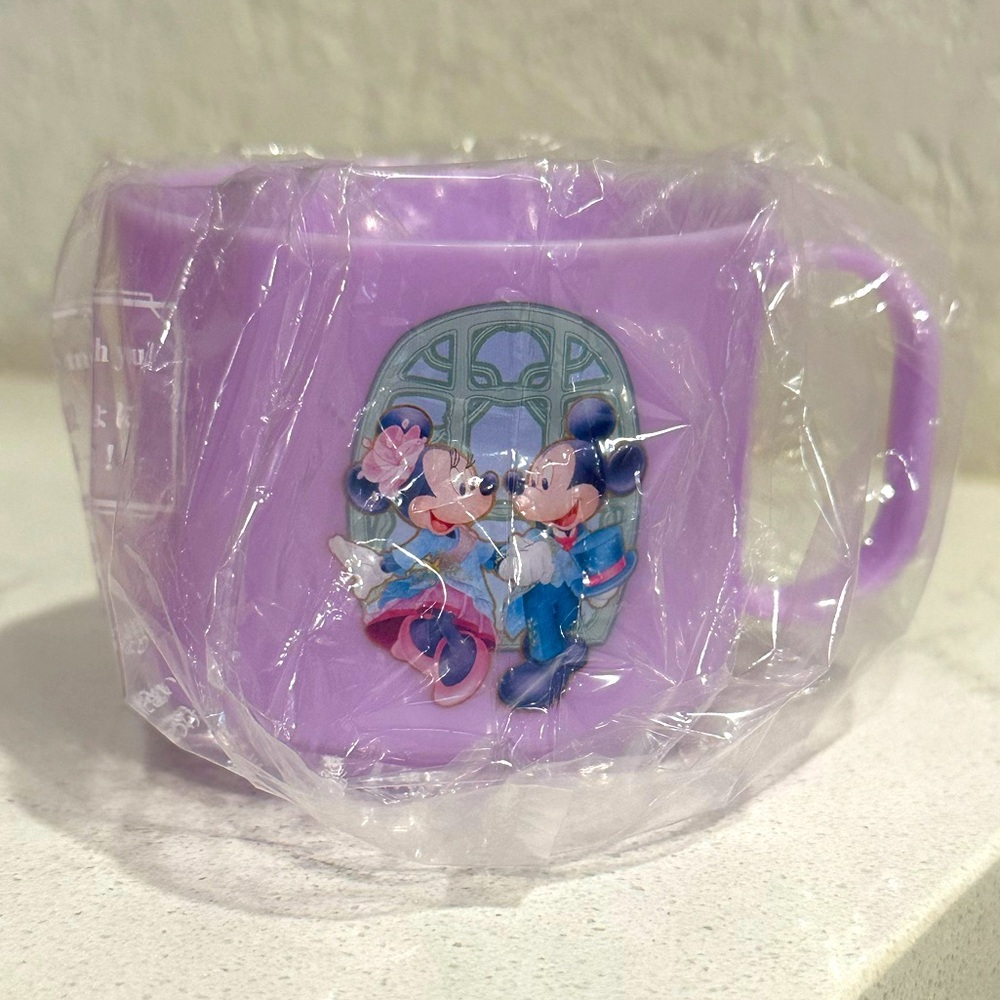 Tokyo Disney Fantasy Springs Hotel Purple Resort Plastic Mug New in bag